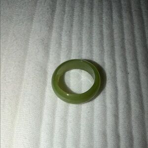 Green Jade-like Smooth Band Ring